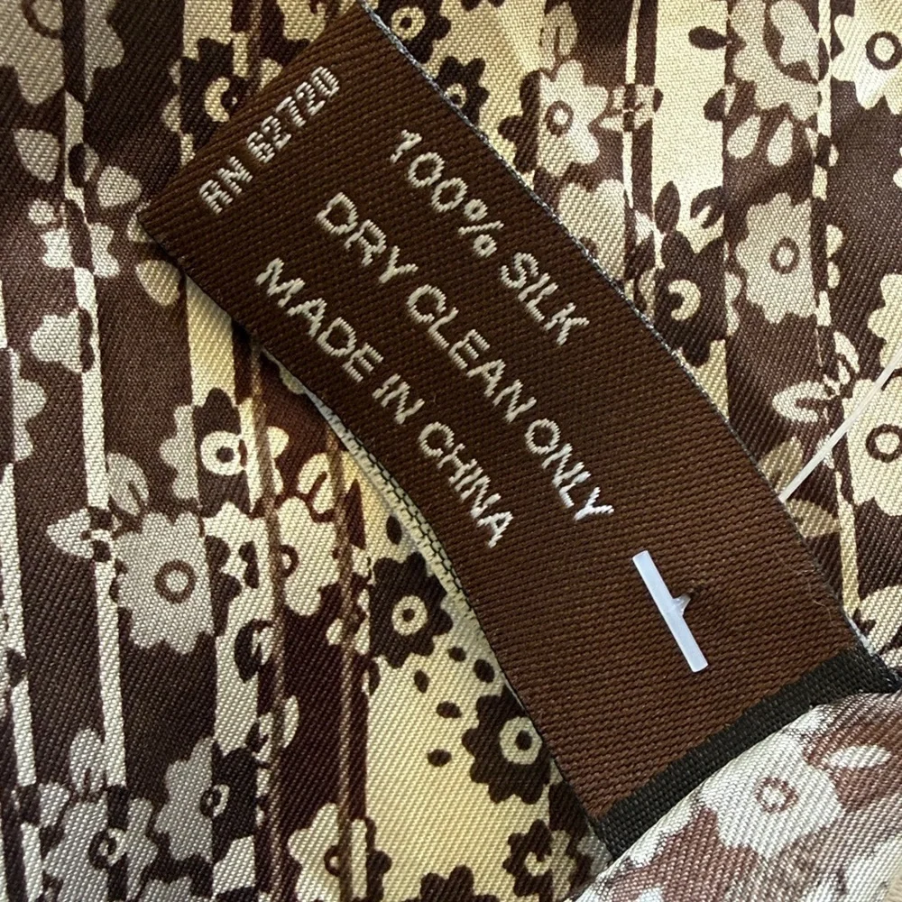 ADRIENNE VITTADINI LADIES 100% SILK SCARF NWT NEW TAGS, BURGUNDY, BEIGE COLORS